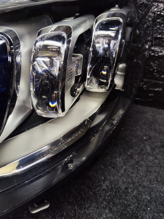 Far Faruri Multibeam C klass w205 facelift lci