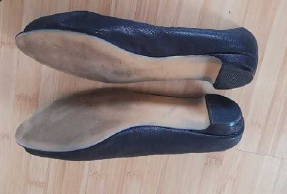 PANTOFI COMOZI  decupati in fata marimea 40