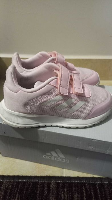 Пподавам детски маратонки adidas, nike