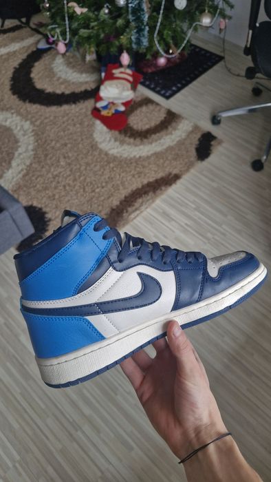 Jordan 1 Obsidian
