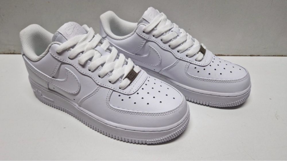 Форсы 1 белые.