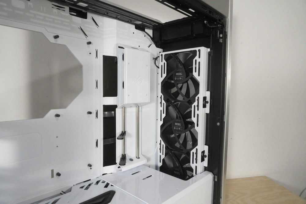 [САМО ЛИЧНО] Кутия Asus ROG GX601 Helios white PC case /вкл. ДДС
