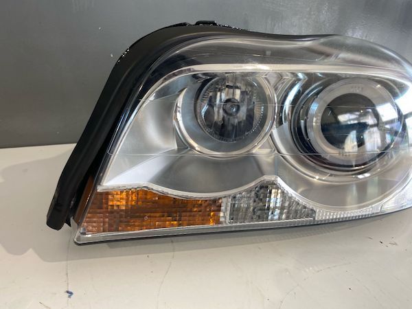 Far Stanga Xenon Lupa Adaptiv Volvo XC90 2007-2010 31217047