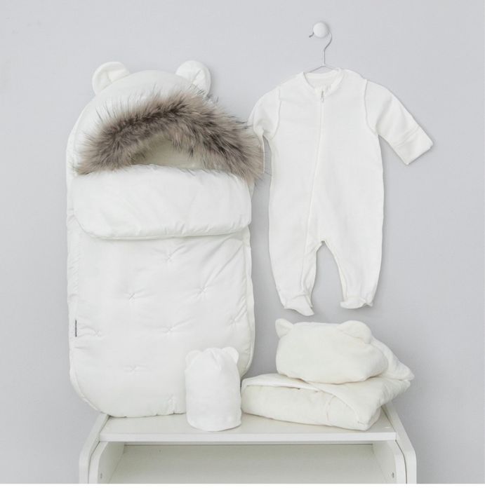 Комплект на выписку и прогулок