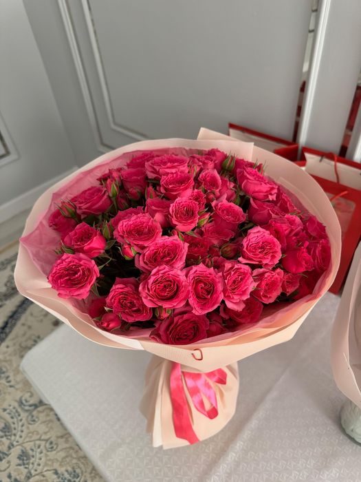 Букеты цветов розы