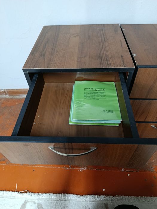 7500 шкаф тумбочка Срочно