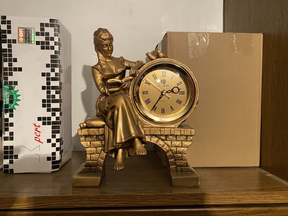 Каминные часы 2000тг