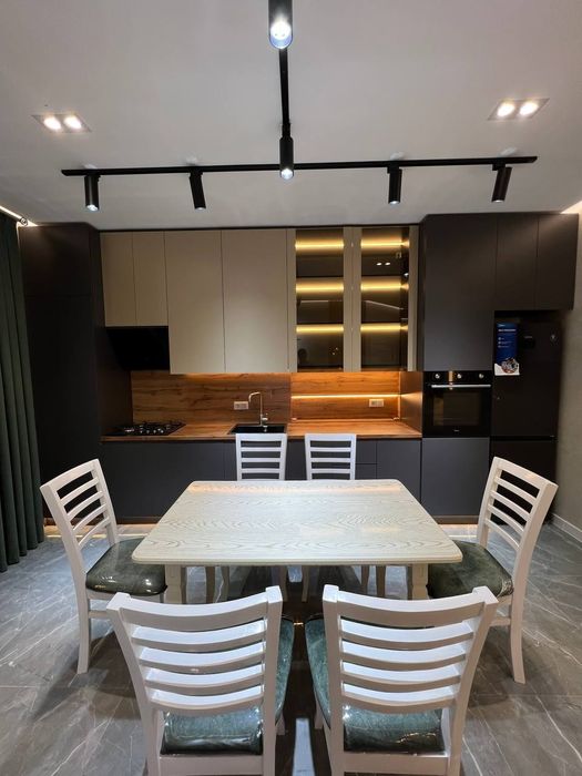 Квартира продается 3/4/10 на Бадамзаре