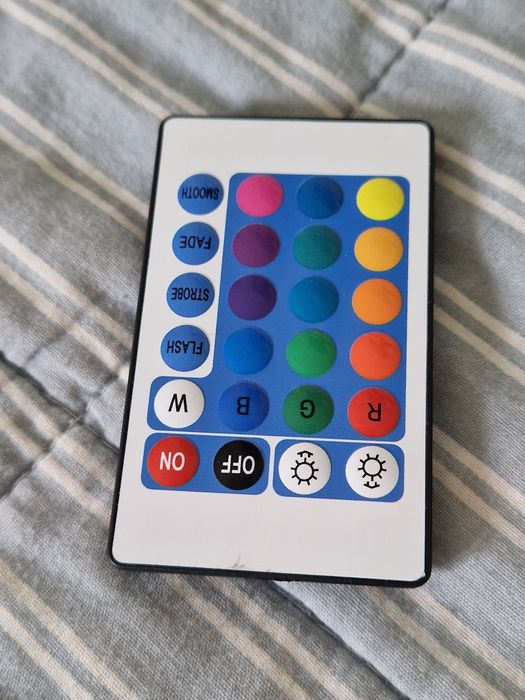 LEGO FORMULA 1 COLECTIE 10 masinute si  panou perete cu lumina LED RGB