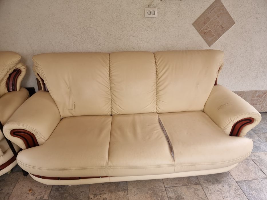 Canapea cu fotolii din piele