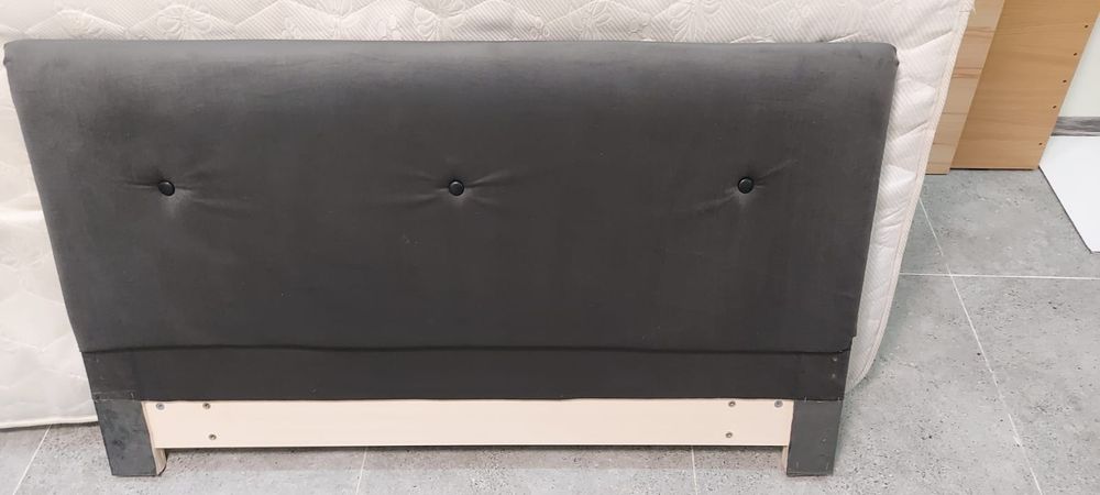 Продам кроать в хорошем состояний.