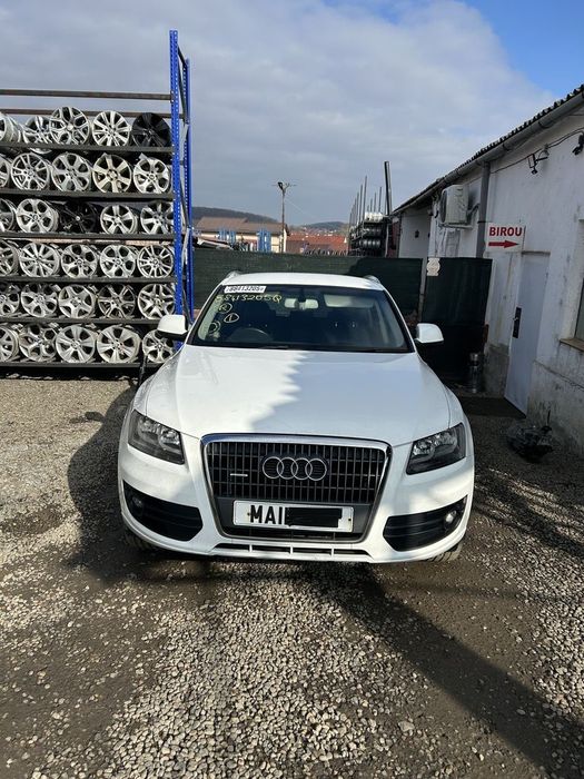 Far Stanga AUDI Q5 2008 - 2012 SUV 4 Usi (1204) Fara xenon