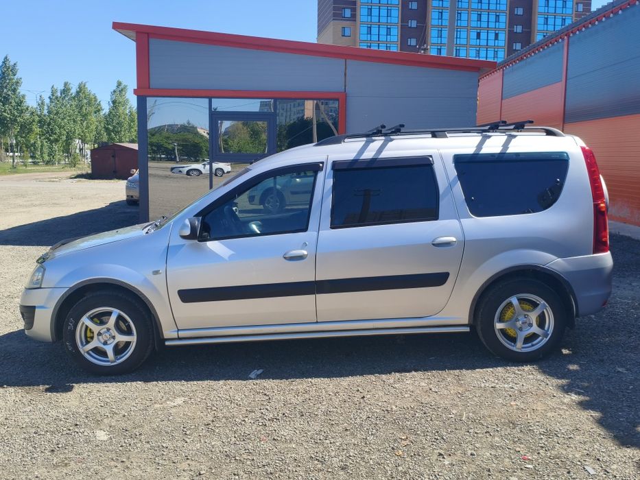 Продам Lada Largus