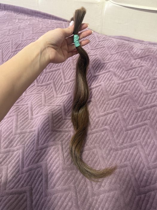 Продам натуральные волосы  60 см