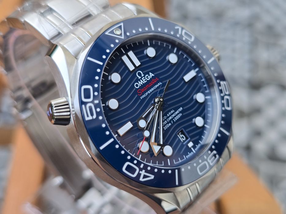 Omega Seamaster Diver 300m Blue dial