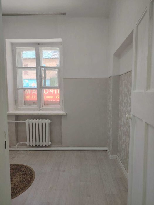 Продам 2-х ком.квартиру 1/2эт, 60кв.м, пр. Ауэзова д.33