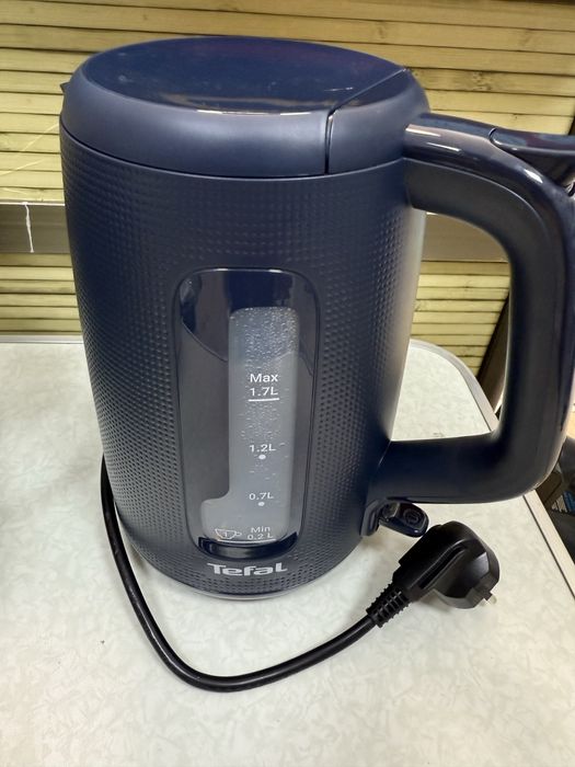Електрическа кана Tefal KO2M0410