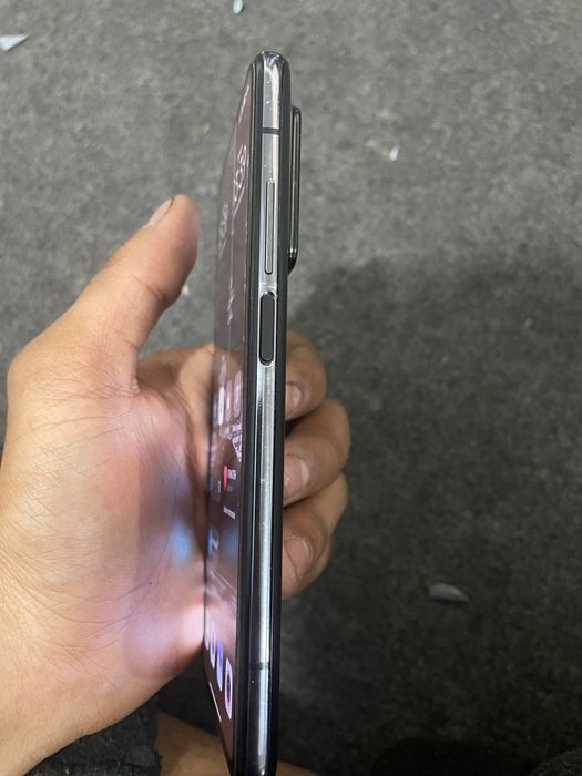 Ishlashiga javob  aloqaga chiqamiz abmen bor iphone 13 pro ga