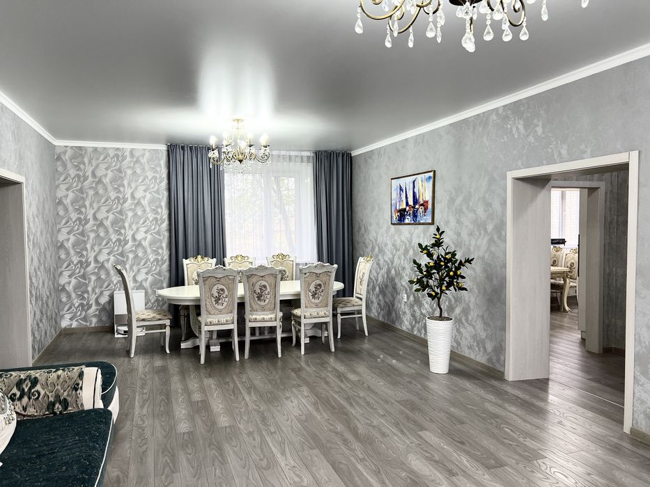 Продам коттедж 410 кв.м. 4 уровня