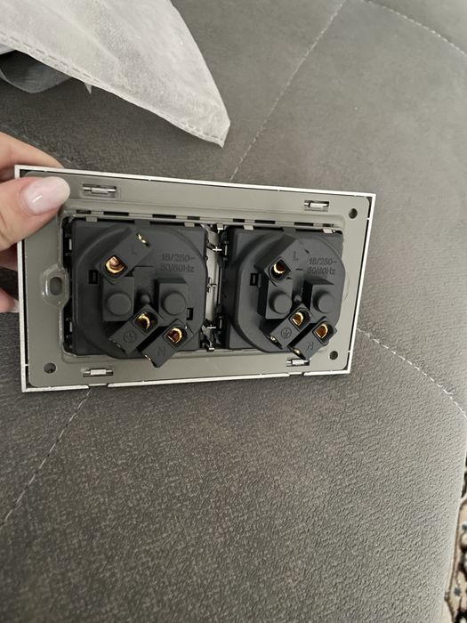 Розетки новые