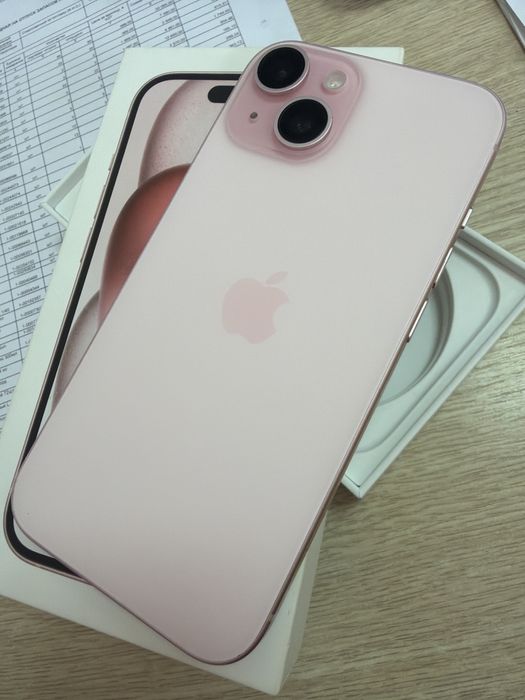 Продам айфон 15 256