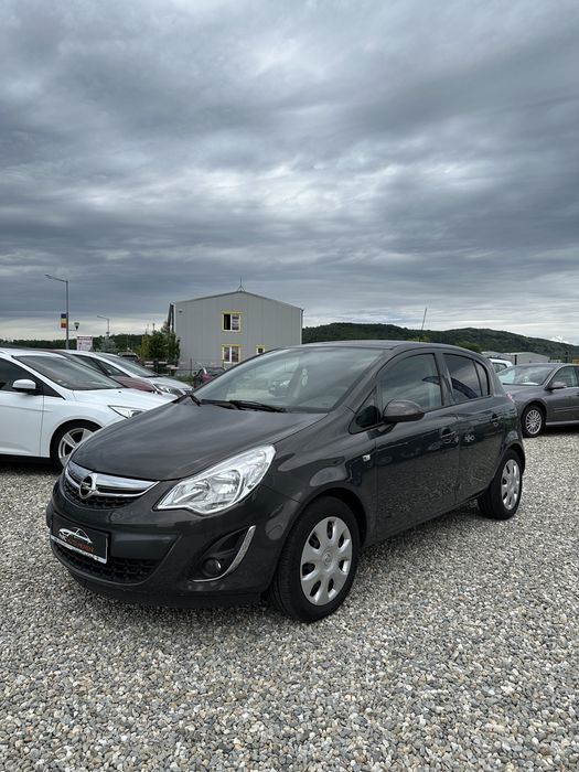 Opel Corsa 2014 1,3 dirsel 70000 km