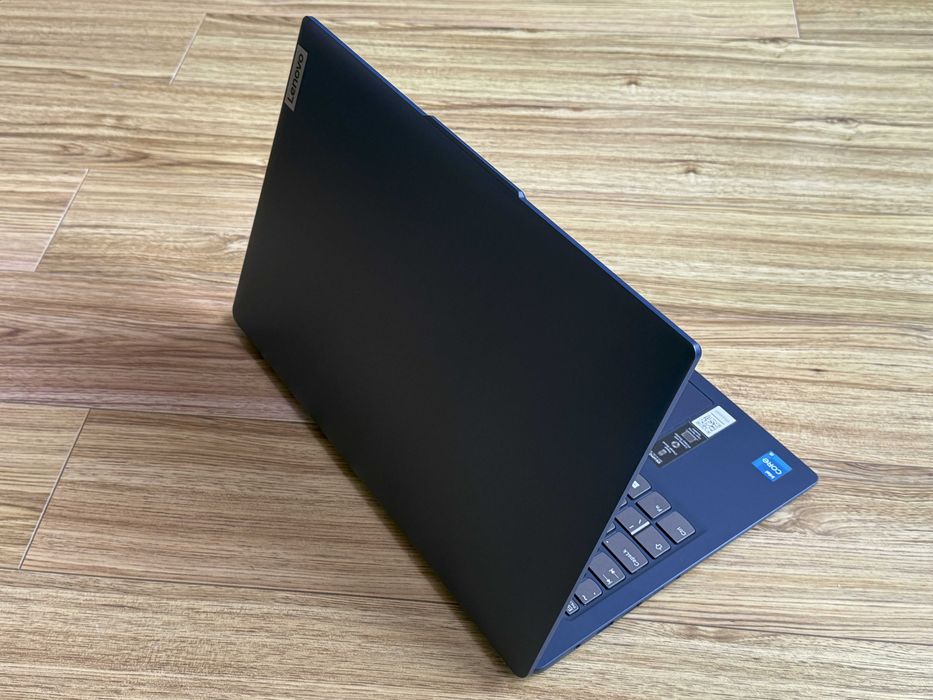 15.6 Lenovo Slim 3`Core i5-12450H/16GB DDR5/512GB NVMe/Full HD IPS/Подсветка/Бат 8ч