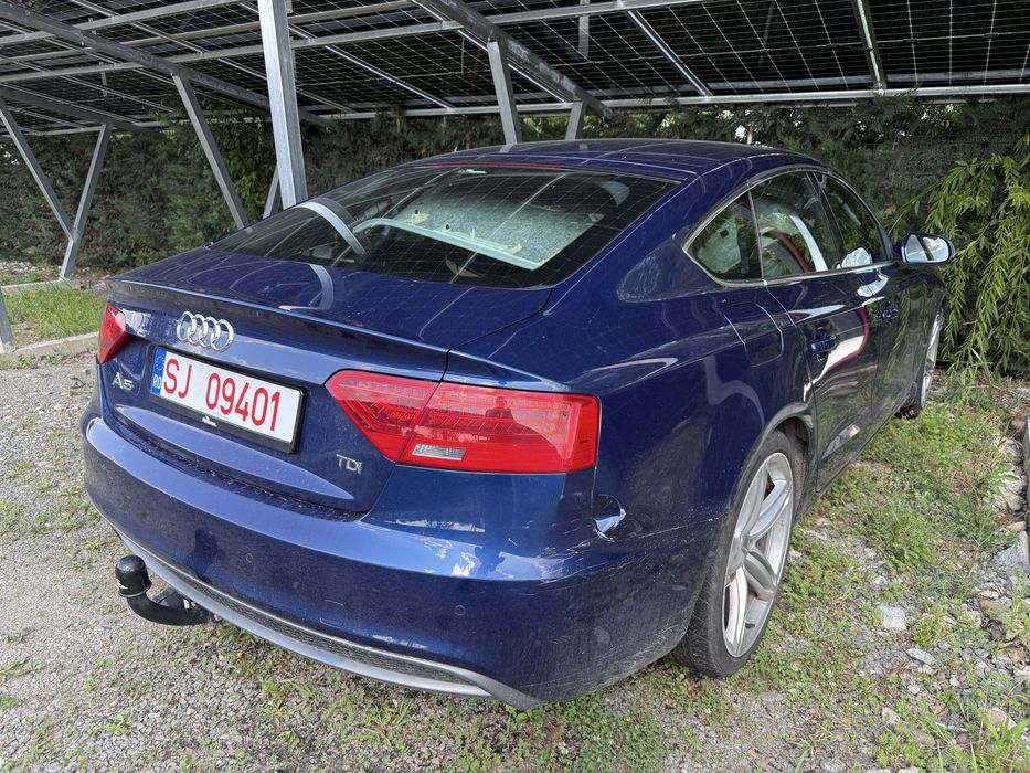 Dezmembrez Audi A5 FL  2.0TDI
