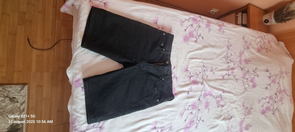 Pantaloni scuti Levi's