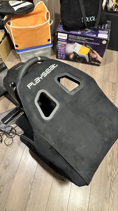 Volan Logitech G920 pentru Xbox + scaun Playset