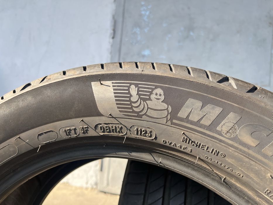 4 бр. летни гуми 215/55/17 Michelin DOT 1124/0722 5-6 mm