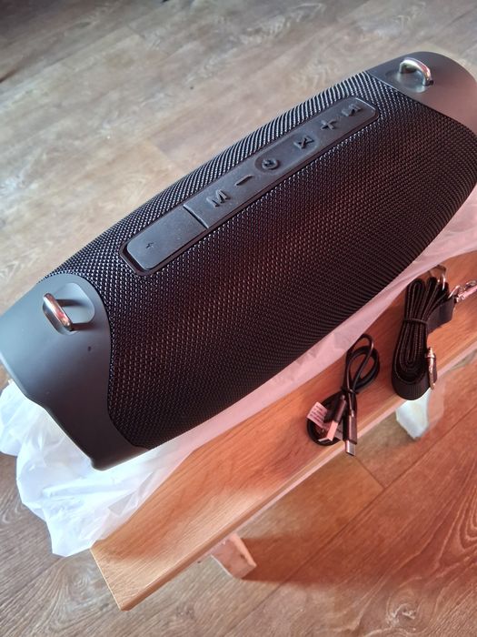 Boxă portabilă bluetooth