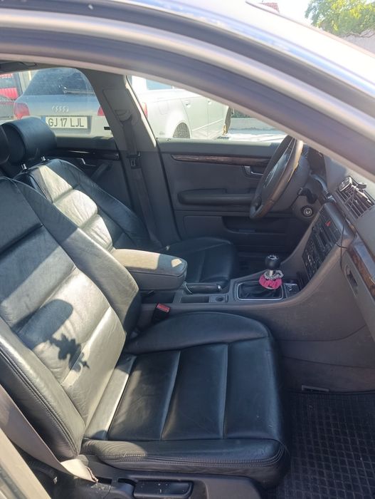 AUDI A4 0 — imagine 4