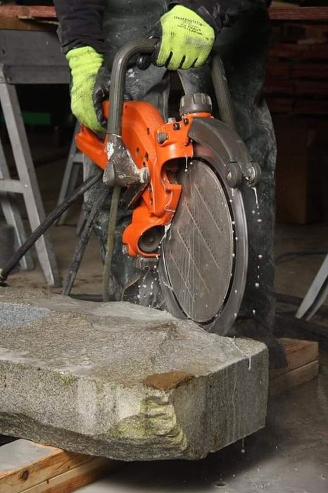 Găuri hote,centrale, tăiere pereți,placi, etc.