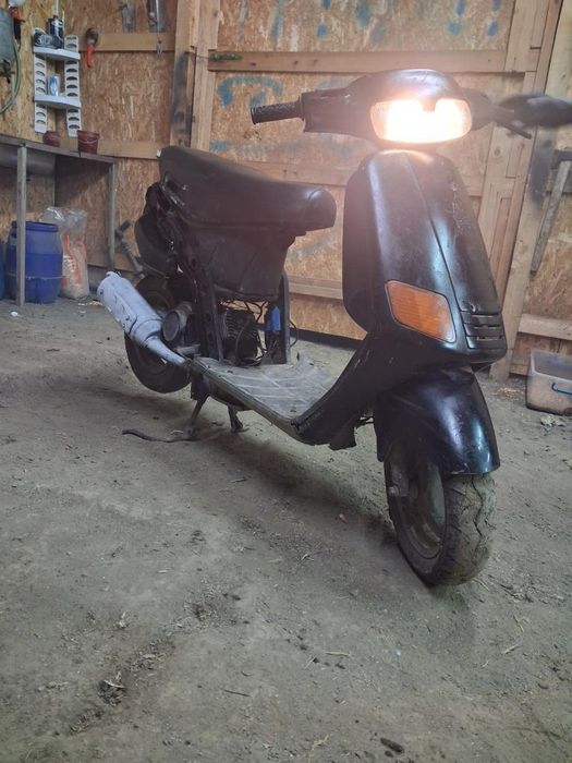 Salut am si eu un piagio zip   de 49