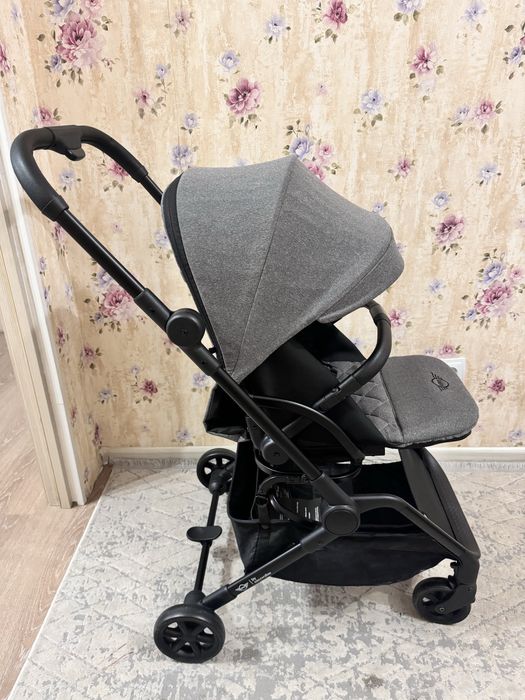 Продам коляску Easy walker