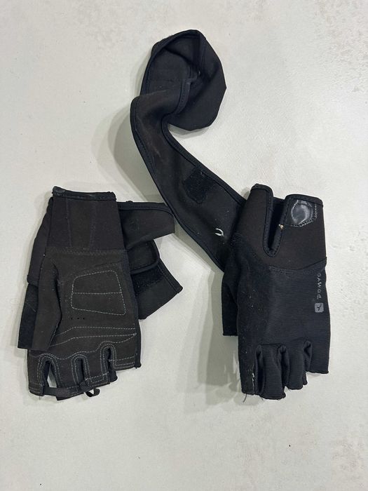 Manusi fitness Domyos 900 cu banda pentru incheietura - Decathlon