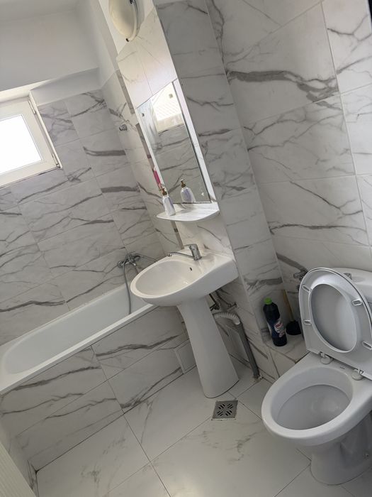 Inchiriez apartament cu 2 camere in regim hotelier