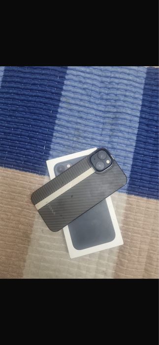 Продам айфон 13