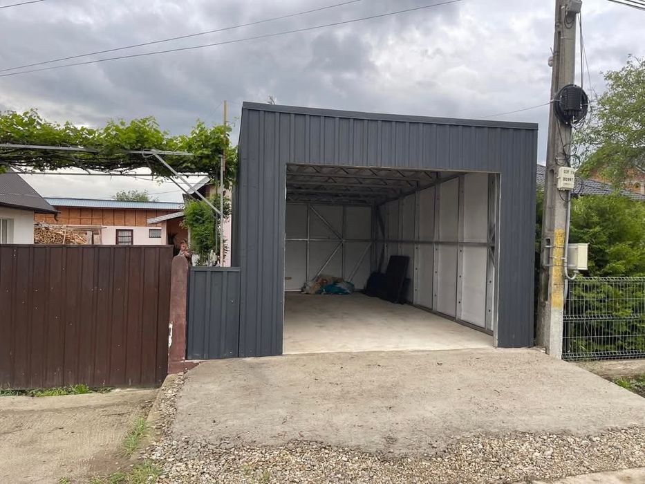 Garaj metalic din panouri sandwich 3.5 x 6m