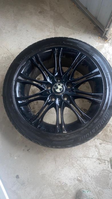 Vând roți 225/45 r17