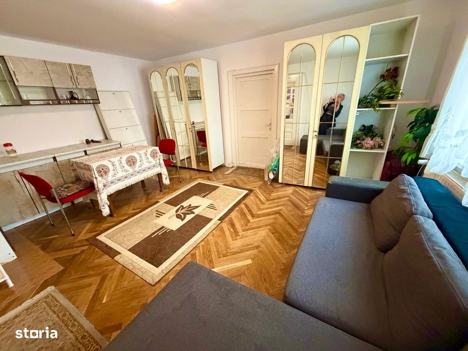 Casa singur in curte + 133mp teren zona Lupeni-Moara de Scoarta