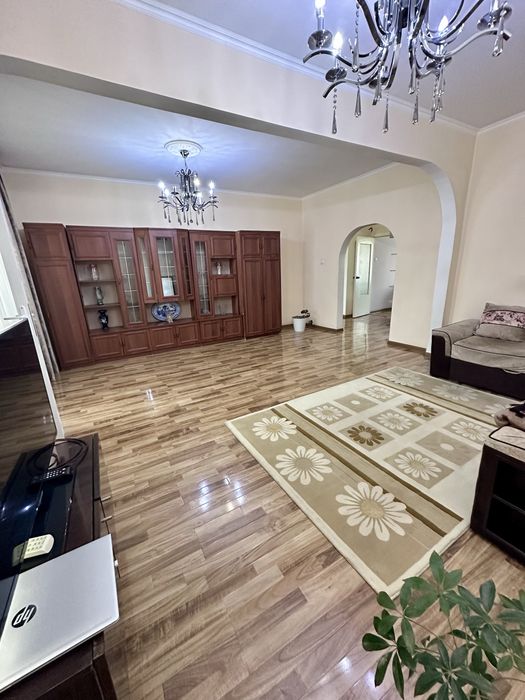 Продаётся 4/2/5.Миробадский район.ор-р супермаркет Магнит.