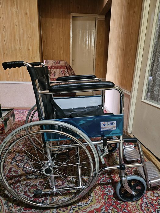 Инвалидная коляска  в отличном состоянии , самовывоз