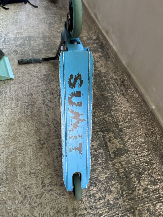 Трюковой самокат Longway Sumit