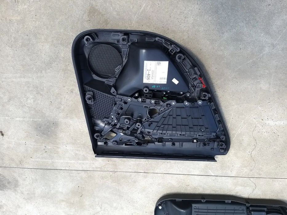 Fata tapiterie usa dreapta spate audi a3 8y 8y0867378