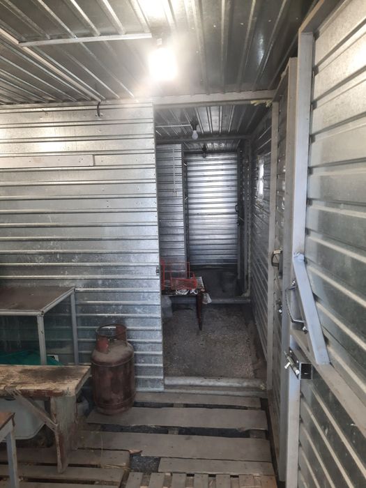 Продам перевозное помещение утеплённое.