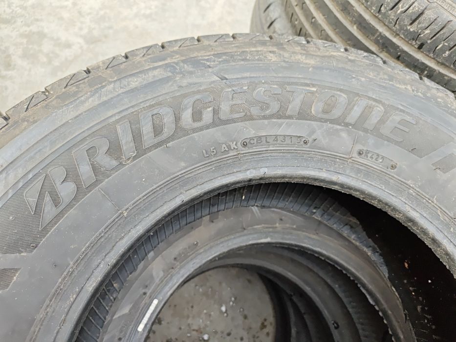 225/75/16C 121R/120R Brigestone Duravis