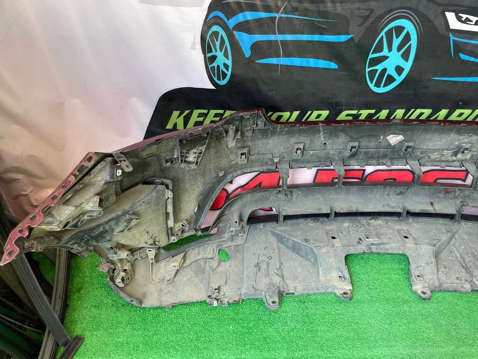 Range Rover Discovery 5 Dynamic Bara fata