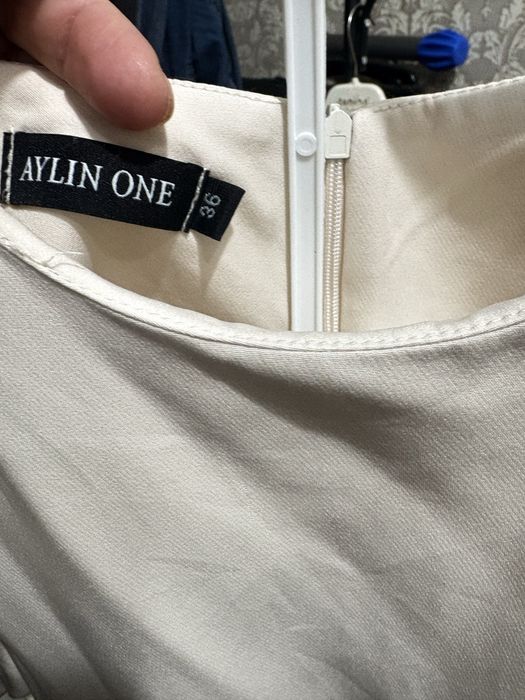 Продам платье Кастюм для девочки и Для мальчика